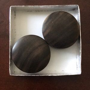 Wooden gauges